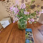 Panzió La Taupiniere Rustique Table D'hotes Gastronomique