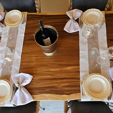 La Taupiniere Rustique Table D'hotes Gastronomique * Mazeyrolles