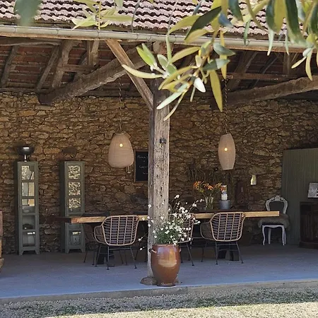 Bed & Breakfast La Taupiniere Rustique Table D'hotes Gastronomique Mazeyrolles