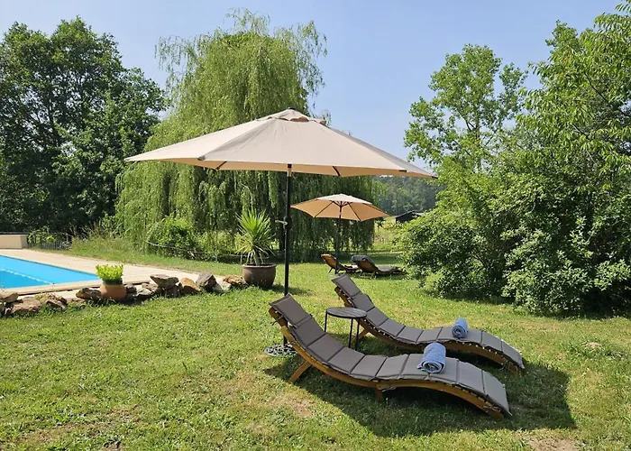 La Taupiniere Rustique Table D'hotes Gastronomique 3*