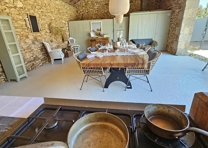 La Taupiniere Rustique Table D'hotes Gastronomique Mazeyrolles